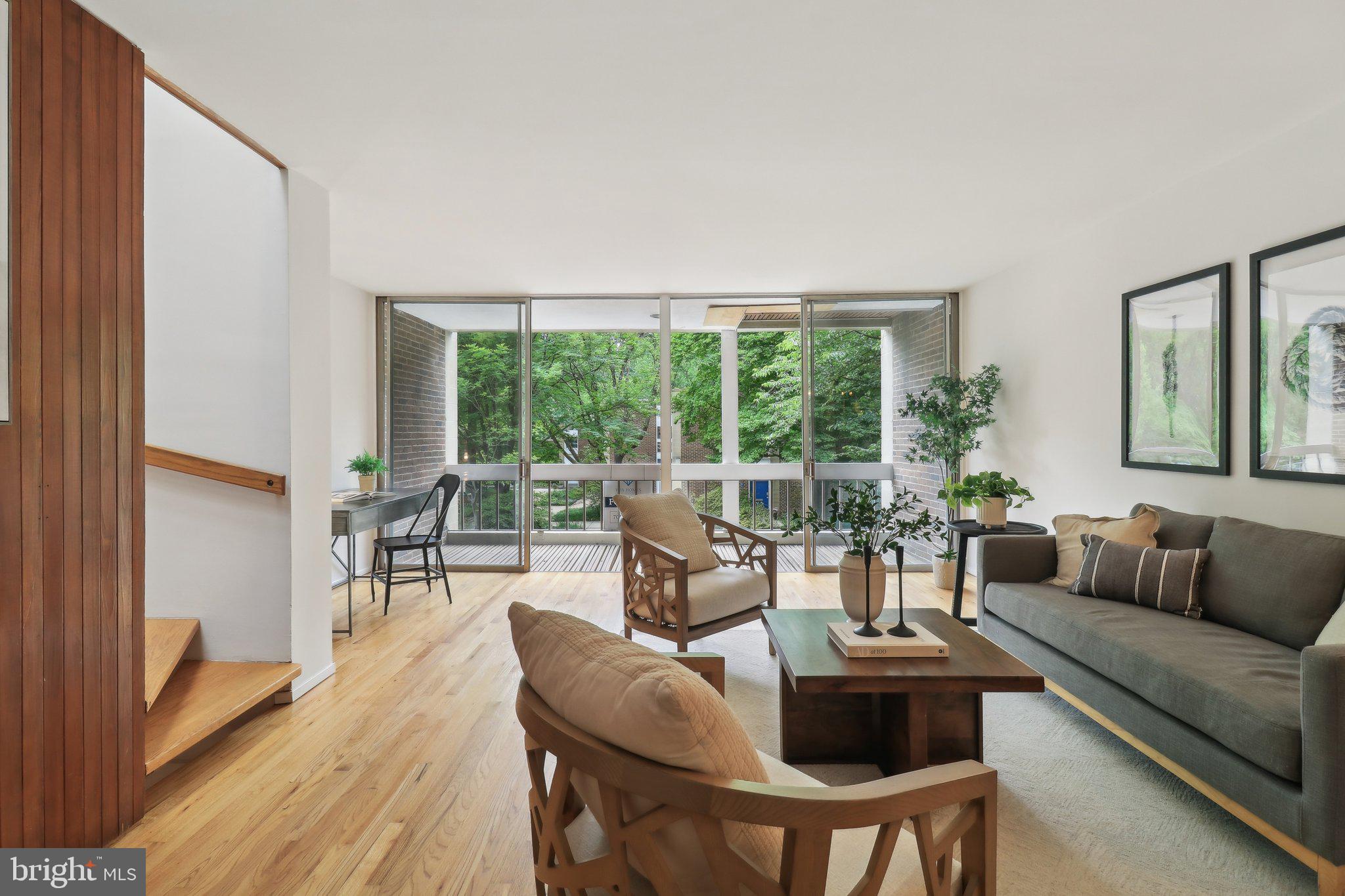 11524 Maple Ridge Road Reston, VA 20190 - Photo 8 of 58 Gallery Image 8