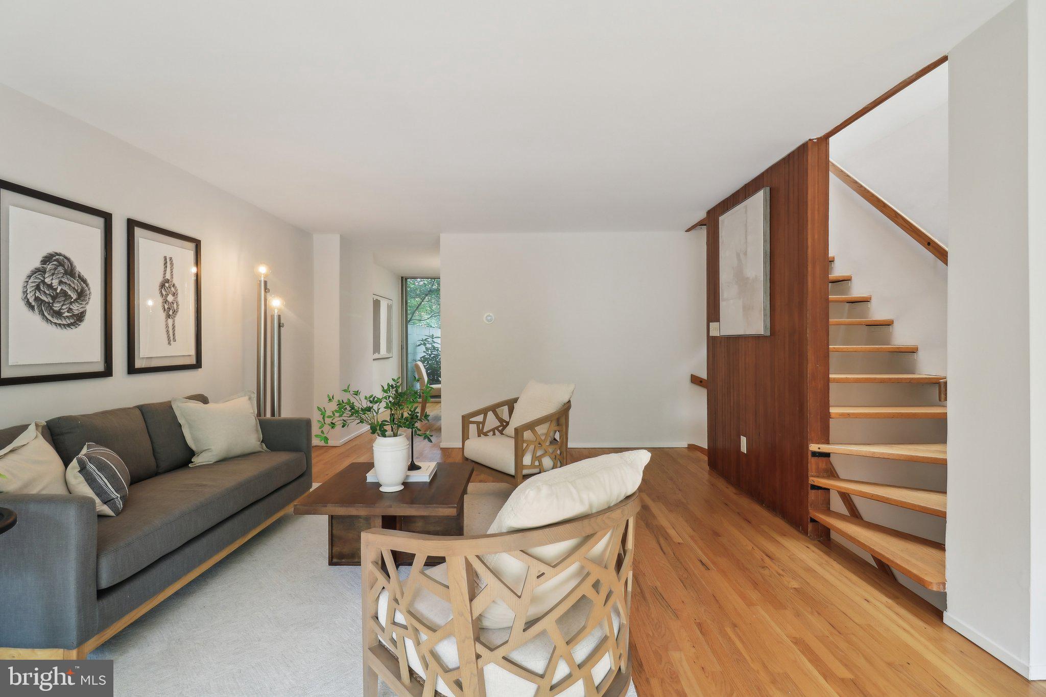 11524 Maple Ridge Road Reston, VA 20190 - Photo 9 of 58 Gallery Image 9