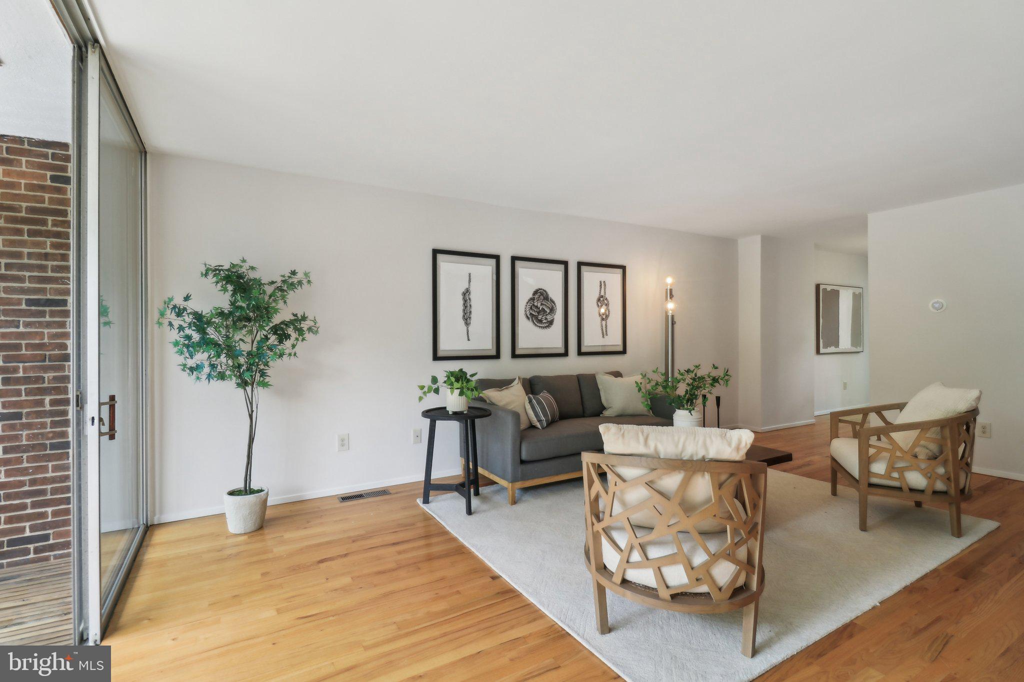 11524 Maple Ridge Road Reston, VA 20190 - Photo 10 of 58 Gallery Image 10