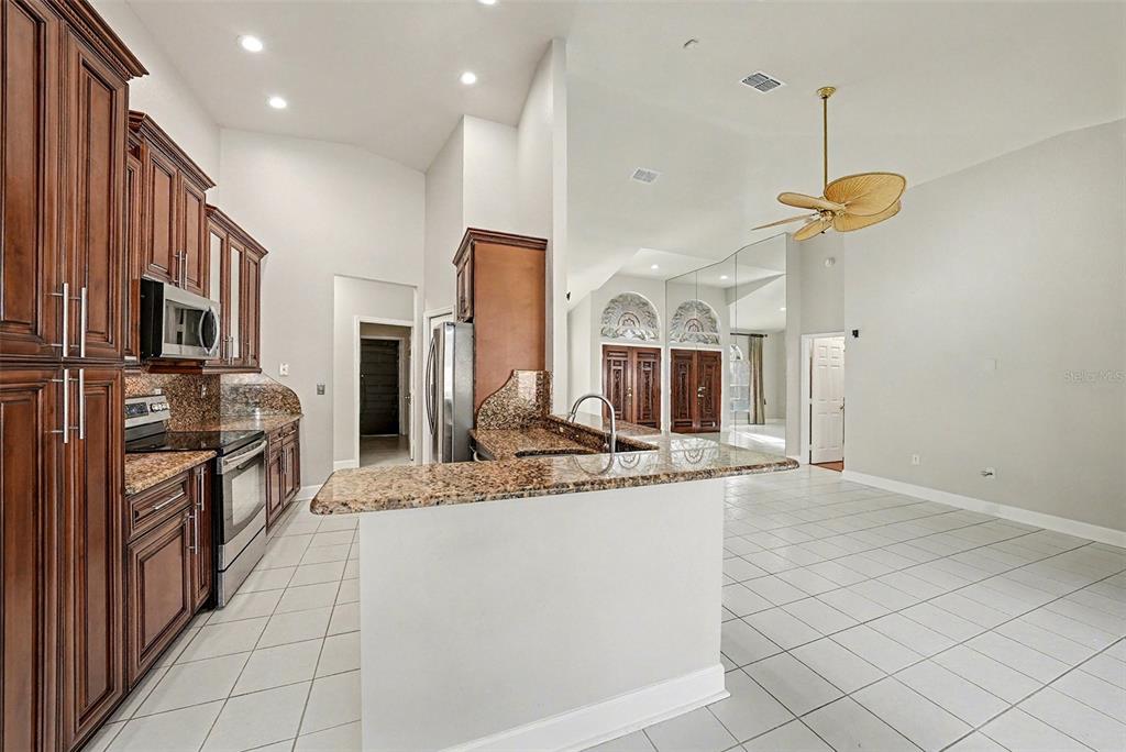 3742 Cypress Meadows Road Tampa, FL 33624 - Photo 8 of 22