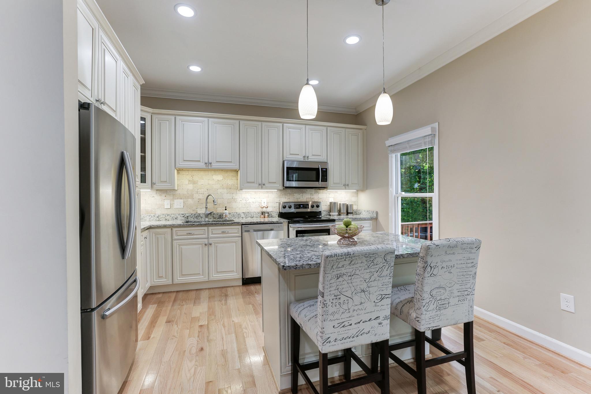 6258 Levi Court Springfield, VA 22150 - Photo 12 of 32 Gallery Image 12