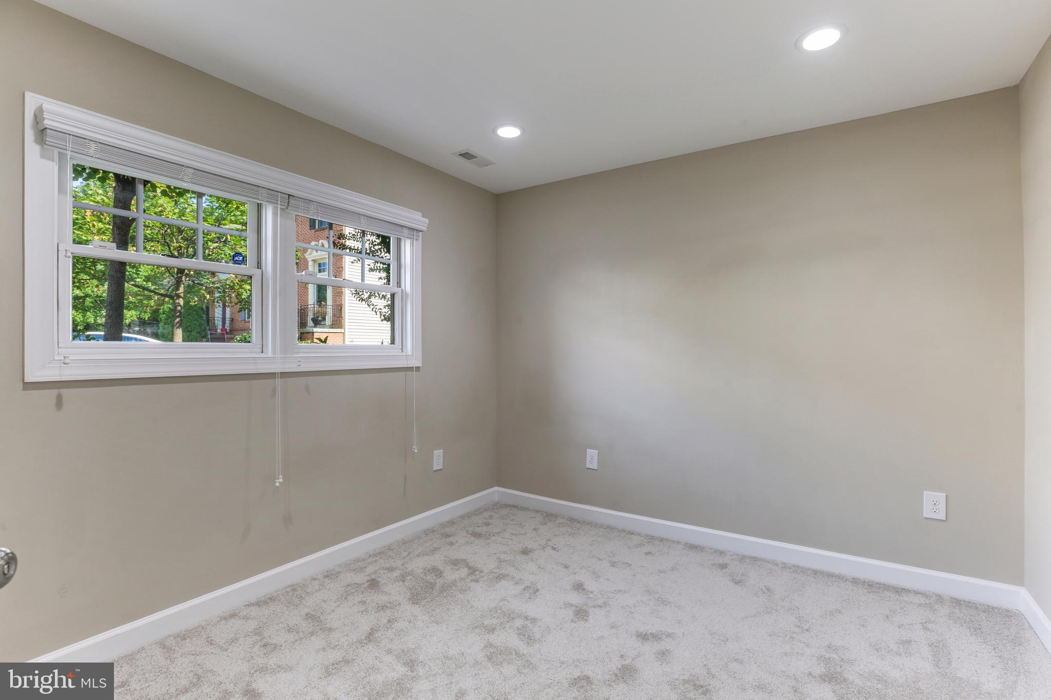 6258 Levi Court Springfield, VA 22150 - Photo 25 of 32 Gallery Image 25