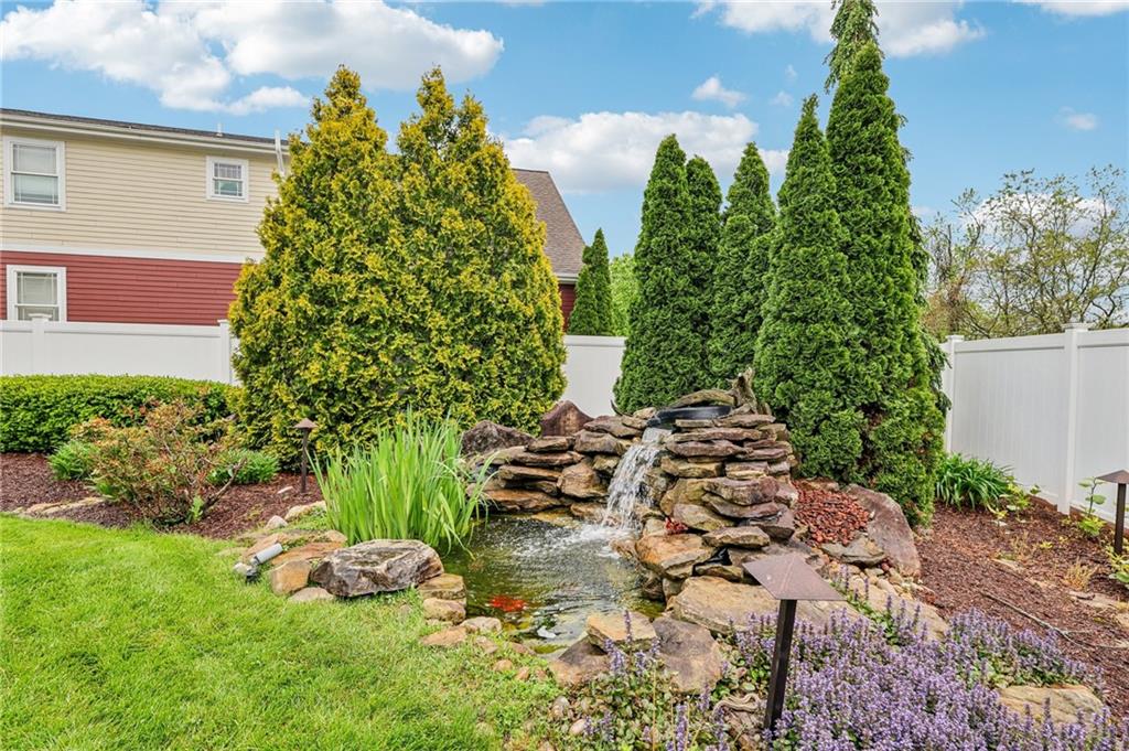 238 Berkeley Way Monroeville, PA 15146 - Photo 48 of 50 Back Yard