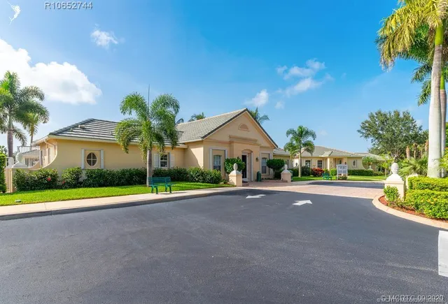 $350,000 | 873 Southwest Rocky Bayou Terrace, Port St. Lucie, FL 34986