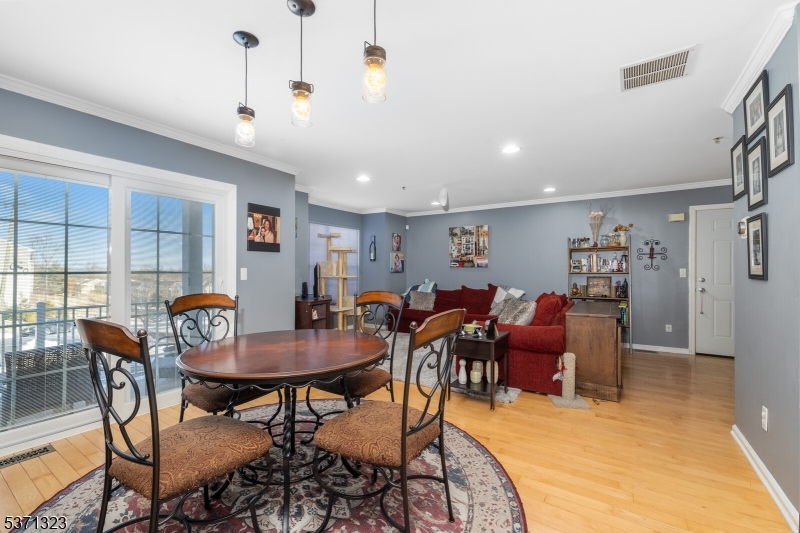 56 King George Road Green Brook, NJ 08812 - Photo 12 of 20