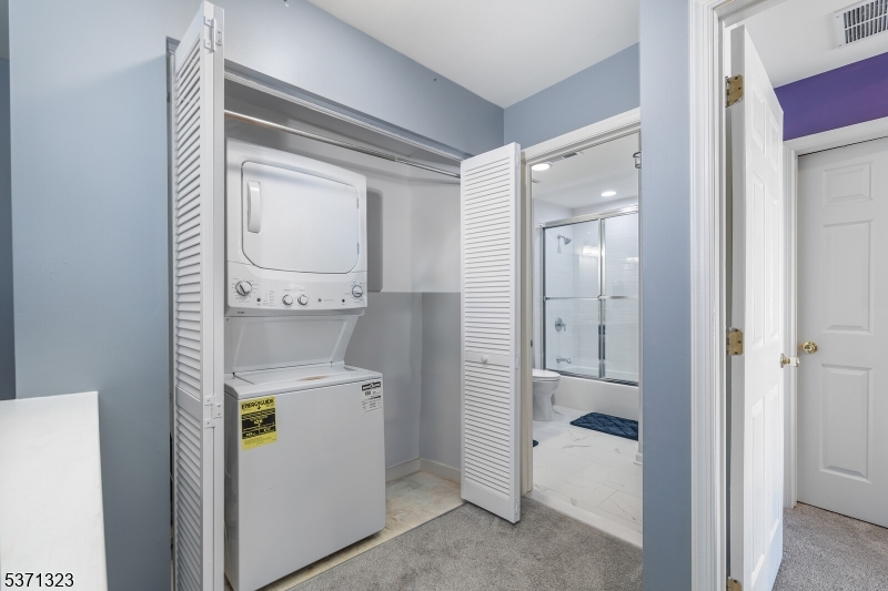 56 King George Road Green Brook, NJ 08812 - Photo 15 of 20