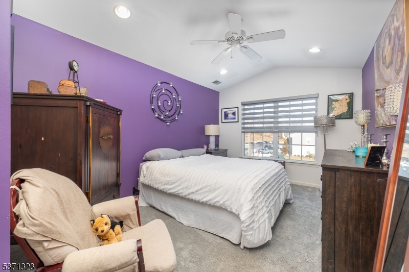 56 King George Road Green Brook, NJ 08812 - Photo 17 of 20