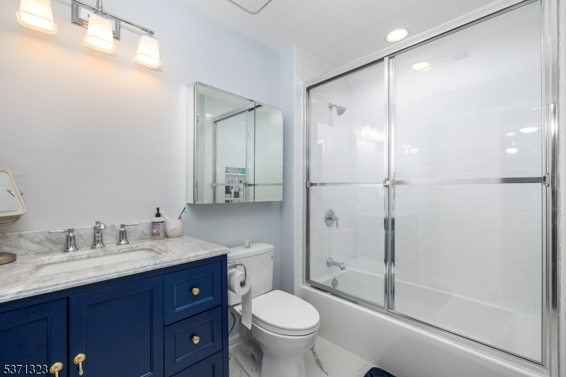 56 King George Road Green Brook, NJ 08812 - Photo 19 of 20