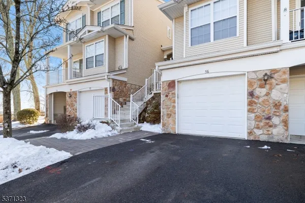 $2,900 | 56 King George Road, Green Brook, NJ 08812