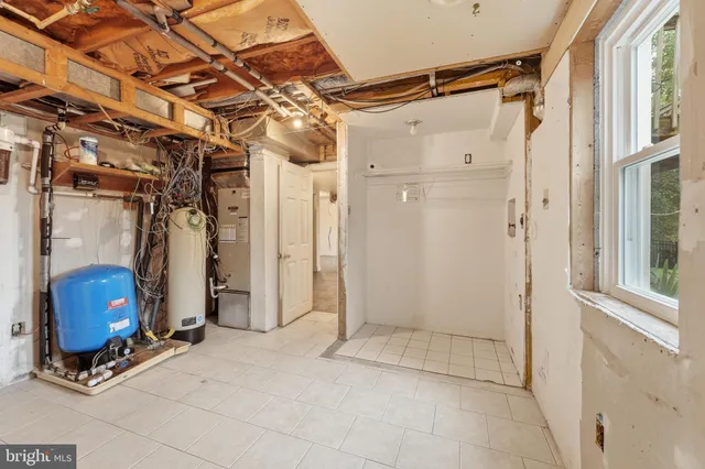 a view of an outdoor space