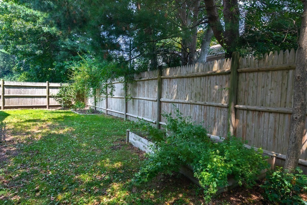 52 Auburndale Road Marblehead, MA 01945 - Photo 33 of 35