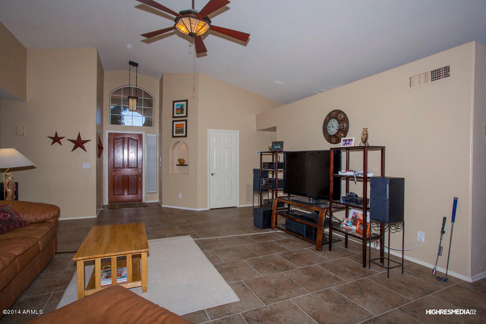 1307 East Grandview Road Phoenix, AZ 85022 - Photo 12 of 23 HRMX0842w