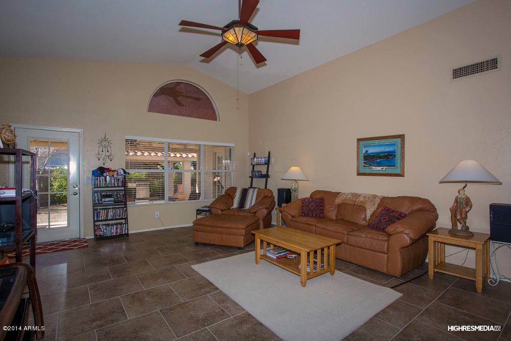 1307 East Grandview Road Phoenix, AZ 85022 - Photo 14 of 23 HRMX0840w