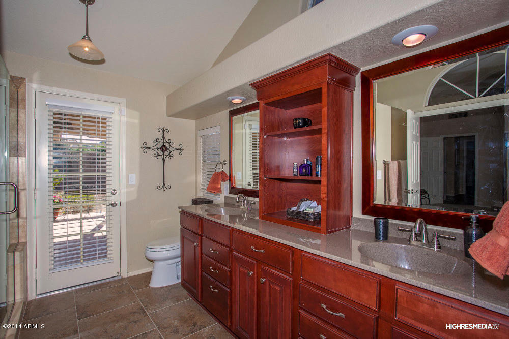 1307 East Grandview Road Phoenix, AZ 85022 - Photo 17 of 23 HRMX0836w