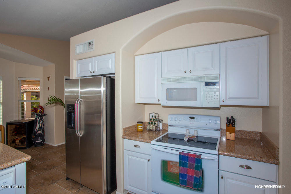 1307 East Grandview Road Phoenix, AZ 85022 - Photo 9 of 23 HRMX0847w