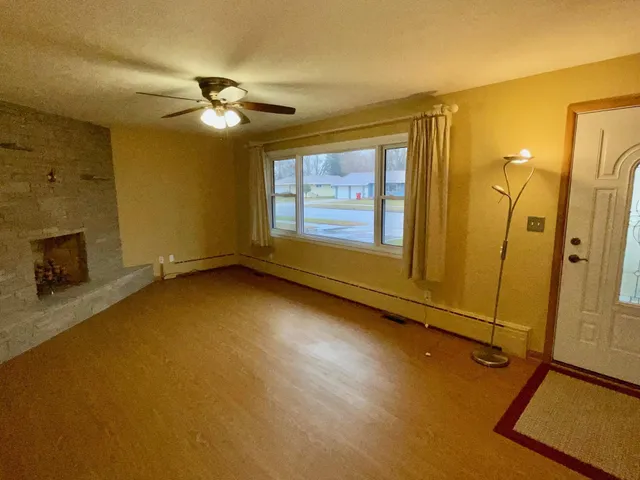 $275,000 | 1401 7th Street Northwest, Austin, MN 55912