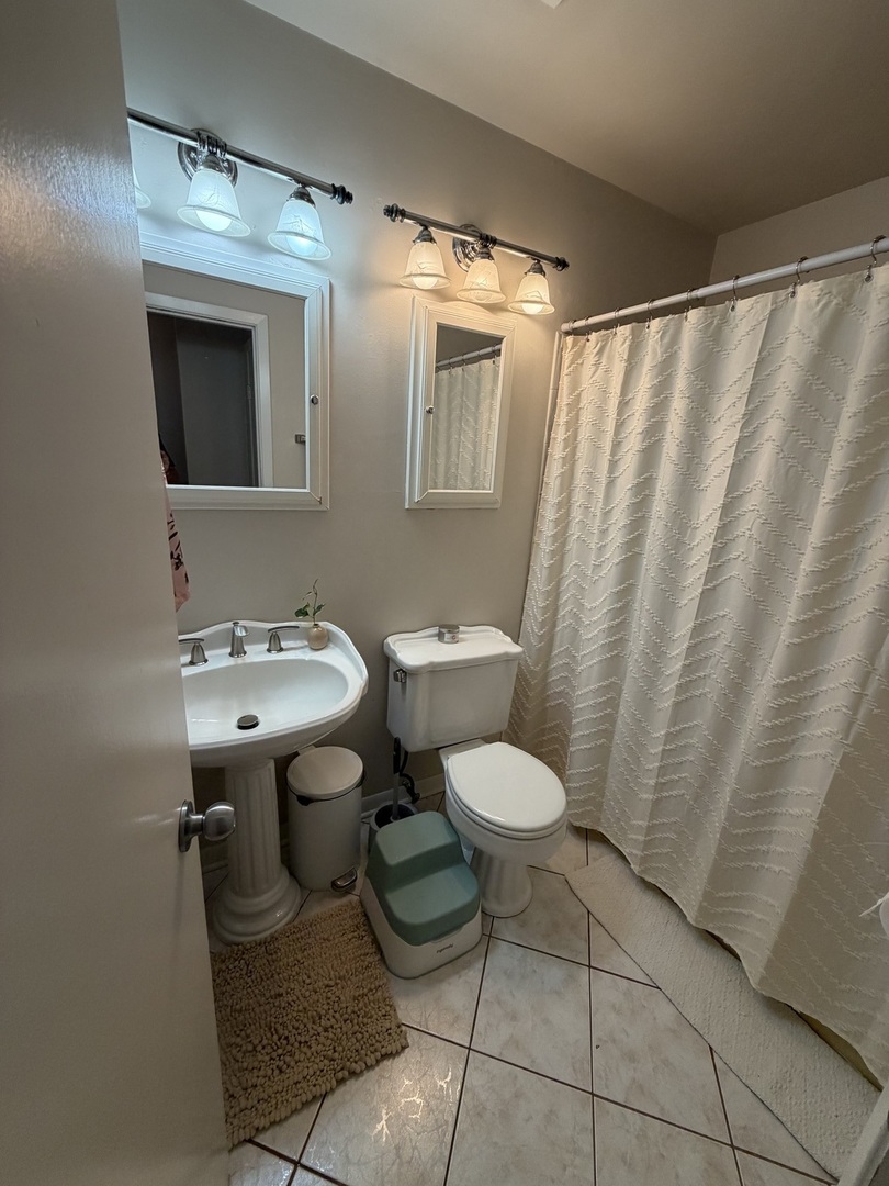 3S478 Winfield Road Warrenville, IL 60555 - Photo 11 of 15