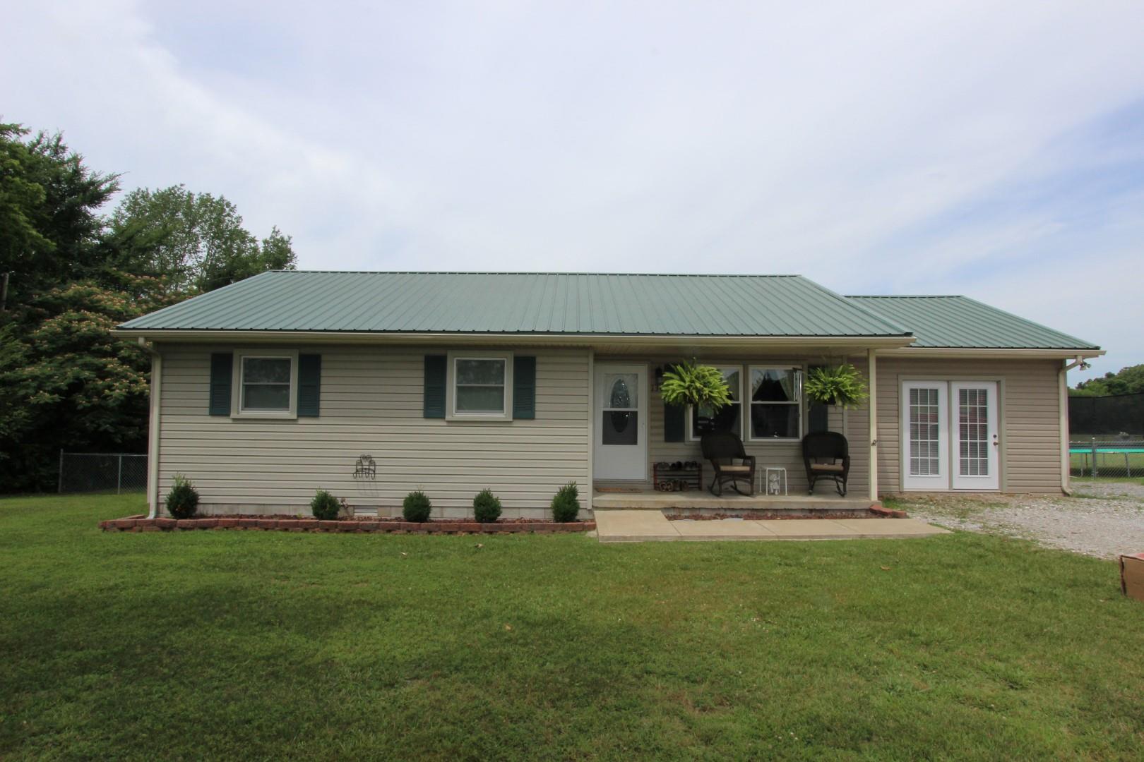 130 Highway 49 Tennessee Ridge, TN 37178 - Photo 18 of 19 Gallery Image 18