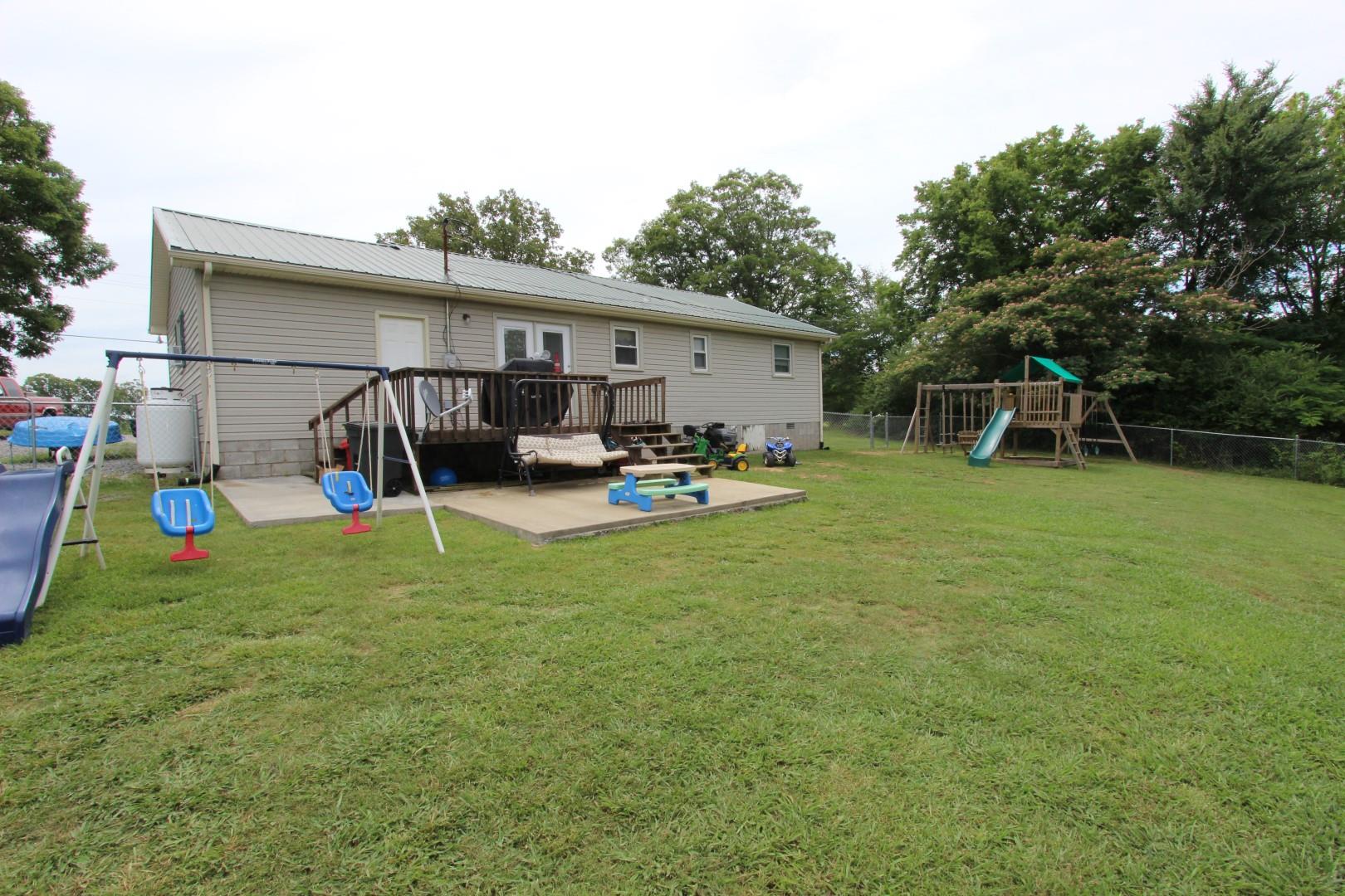 130 Highway 49 Tennessee Ridge, TN 37178 - Photo 3 of 19 Gallery Image 3