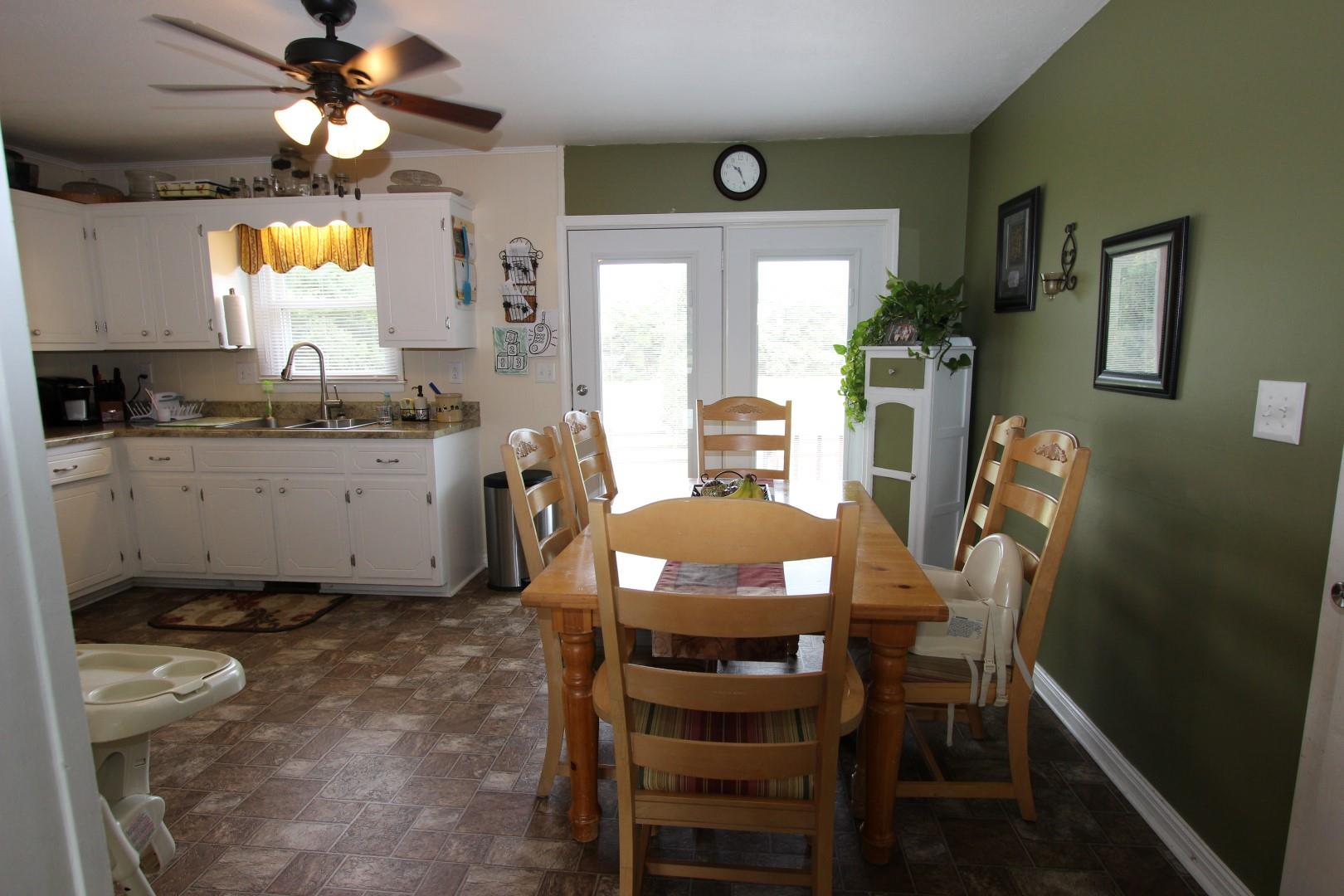 130 Highway 49 Tennessee Ridge, TN 37178 - Photo 9 of 19 Gallery Image 9