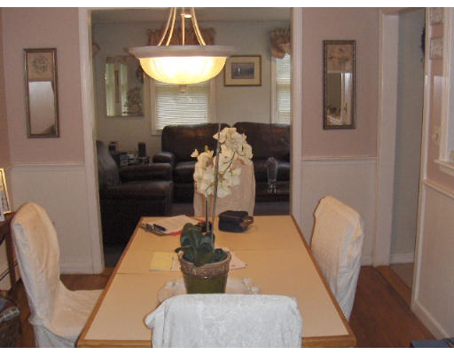 516 Old Farm Road Franklin, MA 02038 - Photo 4 of 9 Gallery Image 4