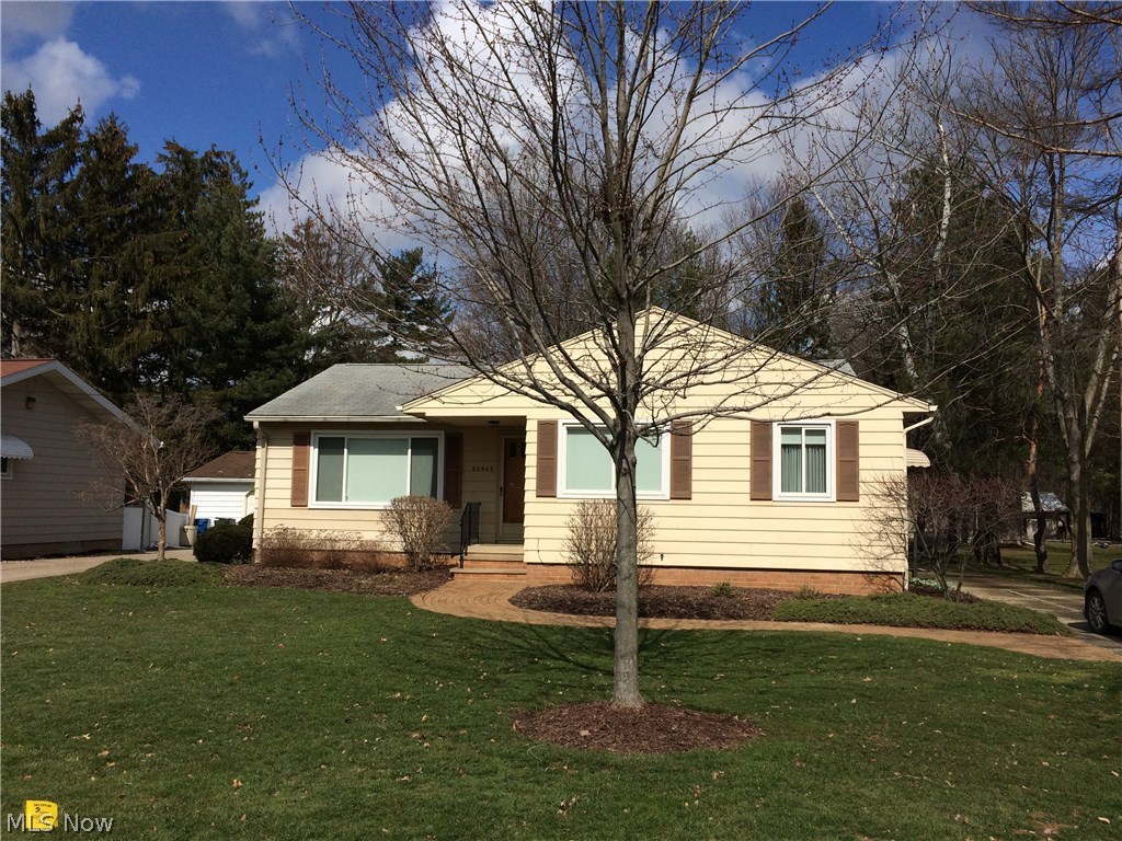 23942 Maple Ridge Road North Olmsted, OH 44070 - Photo 2 of 22 Gallery Image 2