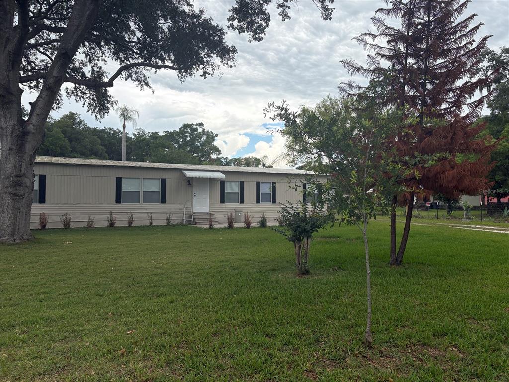 3923 Ward Road Lakeland, FL 33810 - Photo 3 of 25