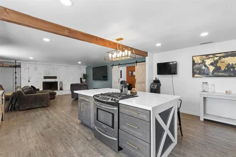 $995,000 | 1315 Hillcrest Drive, Alpine, CA 91901