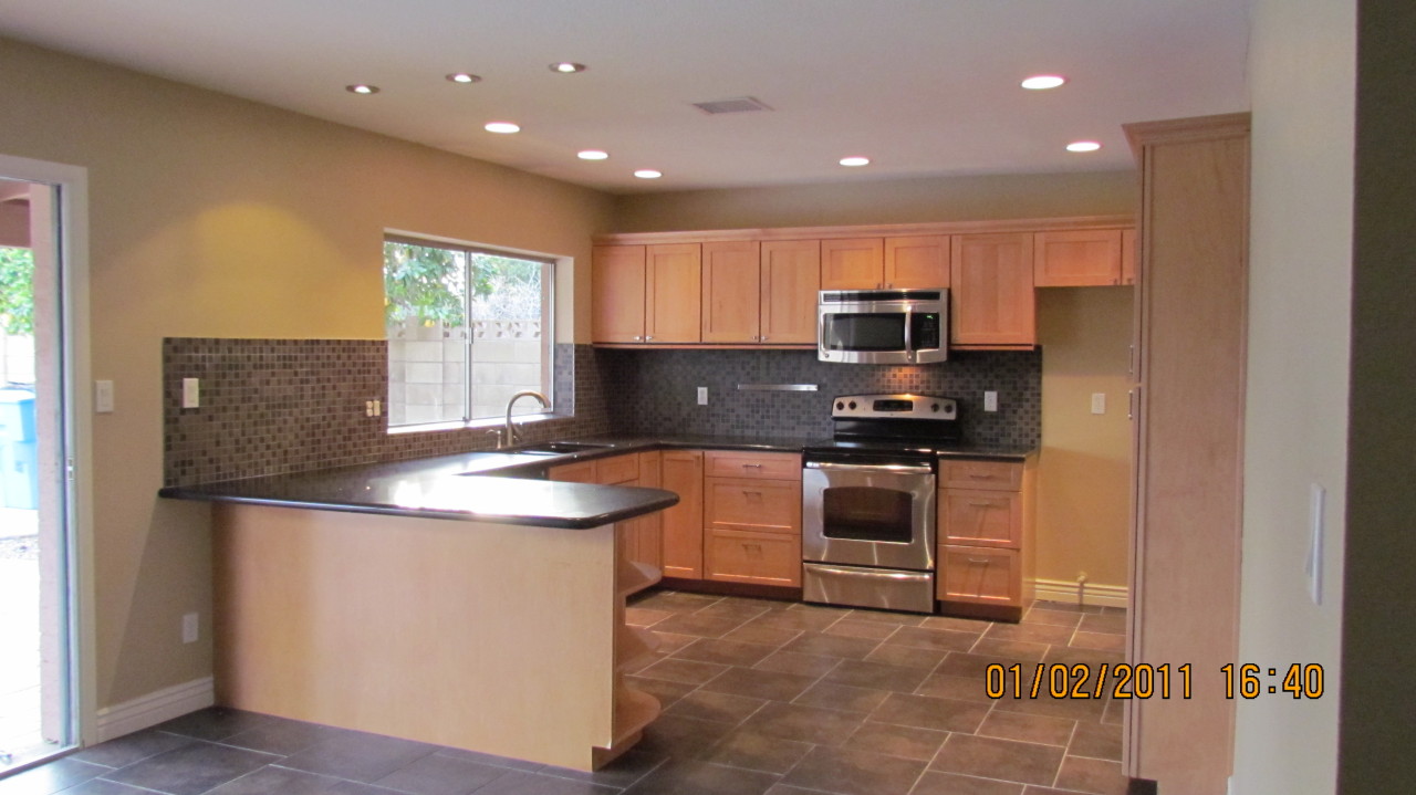 2401 West Redfield Road Phoenix, AZ 85023 - Photo 3 of 11 kitch2