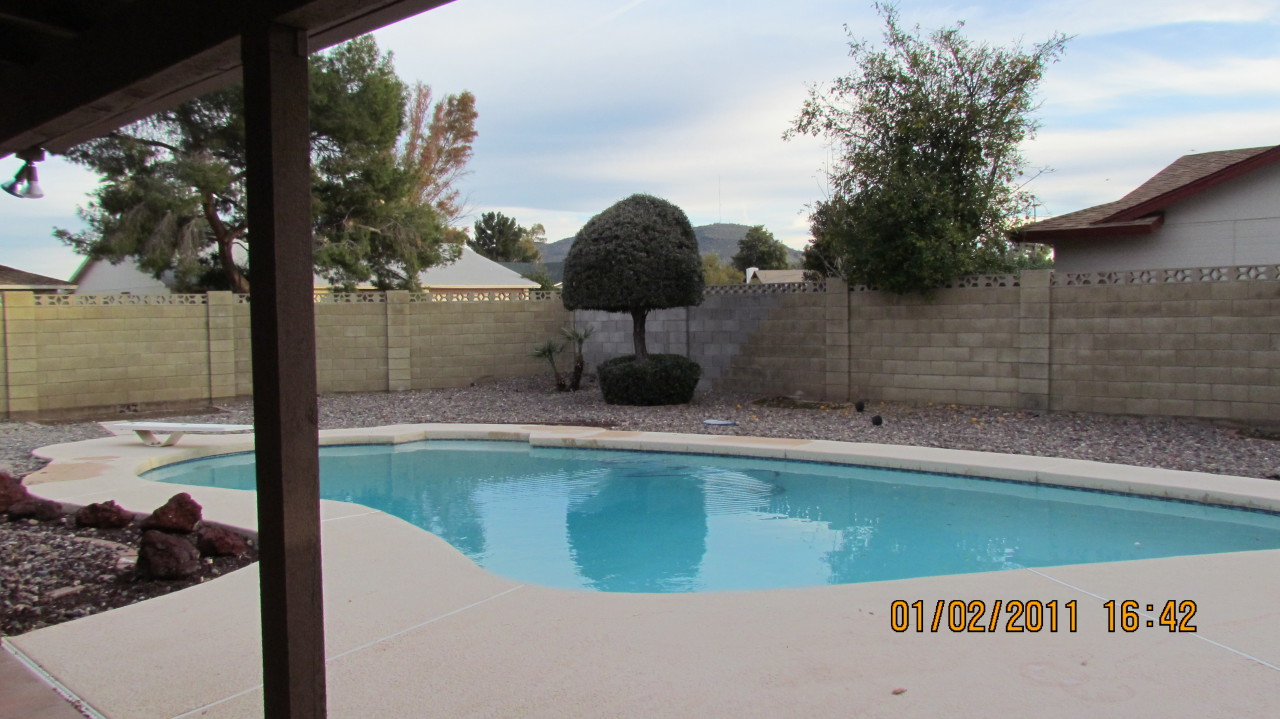 2401 West Redfield Road Phoenix, AZ 85023 - Photo 6 of 11 back1