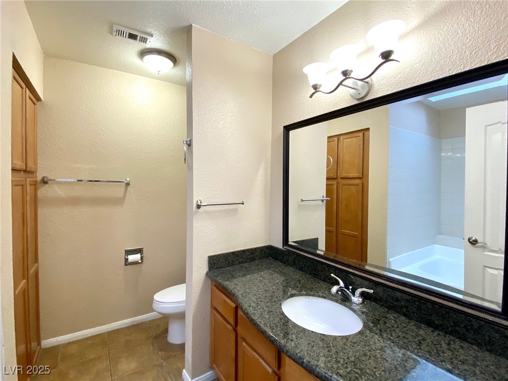 9325 West Desert Inn Road, Unit 250 Las Vegas, NV 89117 - Photo 12 of 14 Gallery Image 12