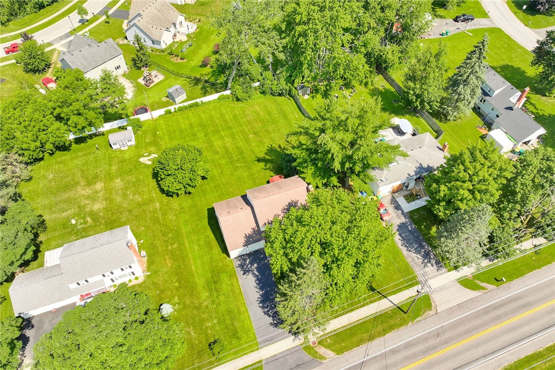 1108 State Road Penfield, NY 14580 - Photo 5 of 49