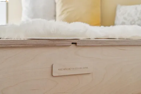 a view of a air conditioner