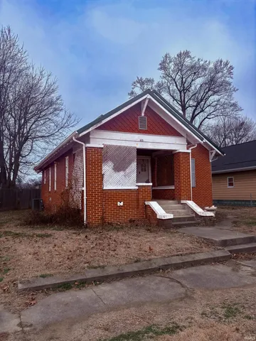 $79,600 | 613 South Prince Street, Princeton, IN 47670