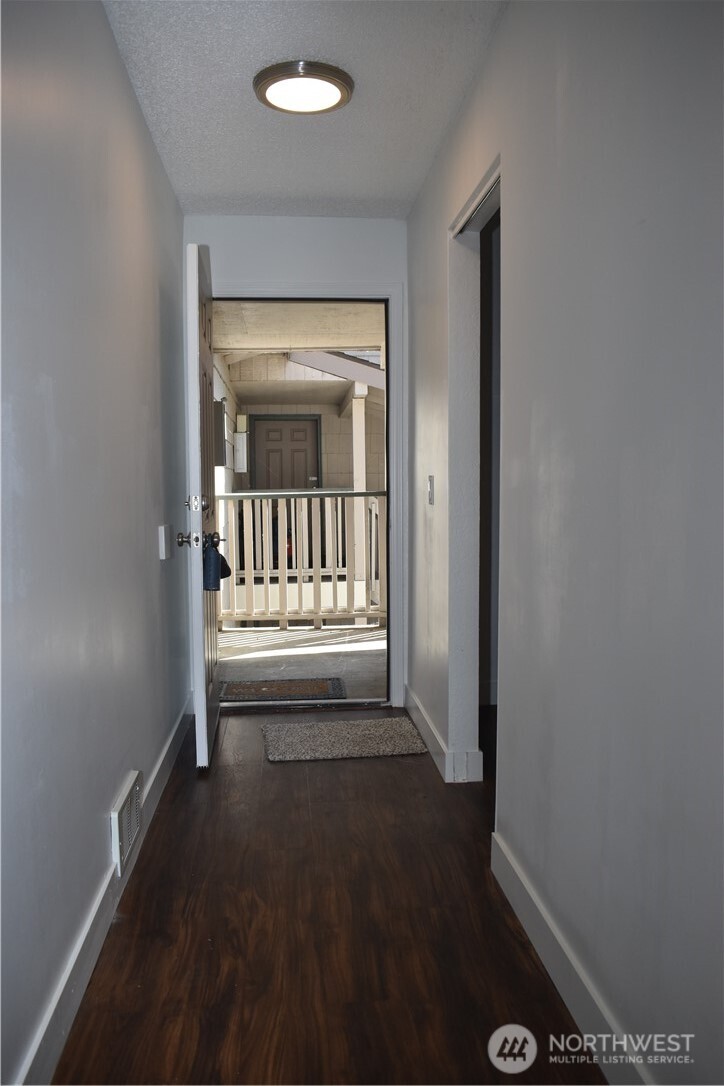 33025 18th Place South, Unit D301 Federal Way, WA 98003 - Photo 16 of 21