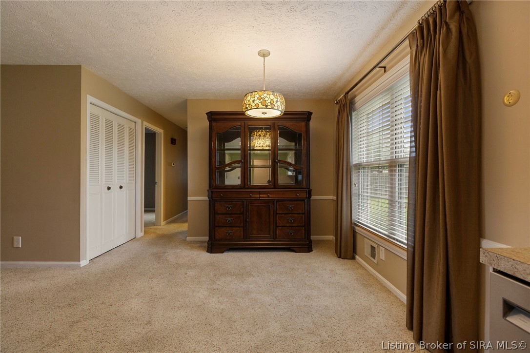 405 Hemlock Road Jeffersonville, IN 47130 - Photo 27 of 48