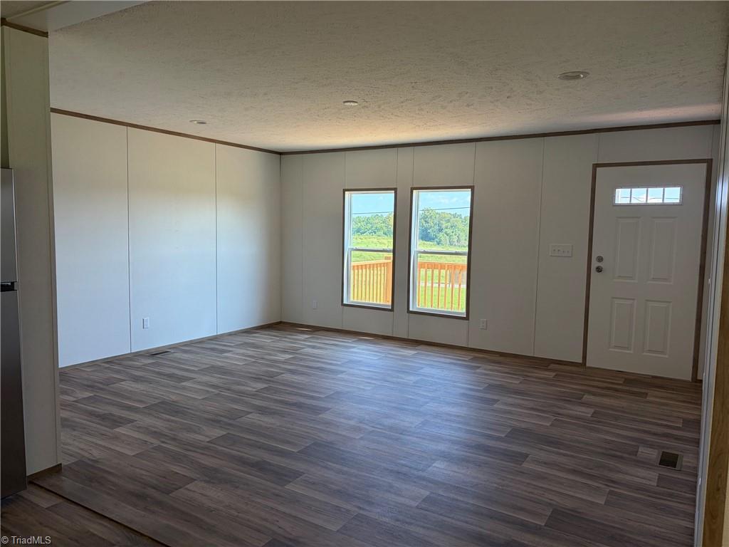 125 Luffman Road Ronda, NC 28670 - Photo 8 of 17 Gallery Image 8