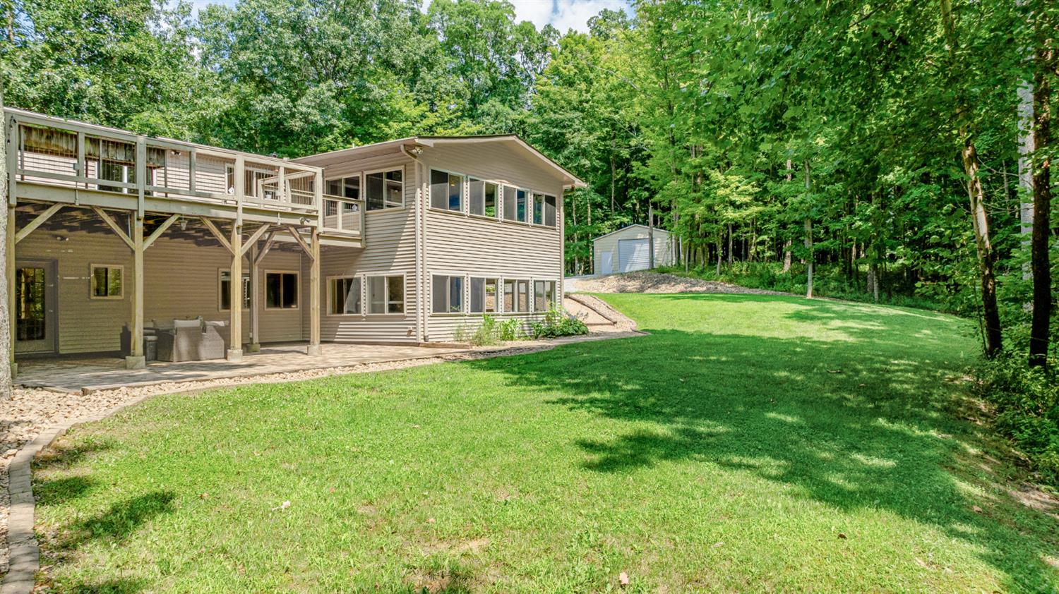 9480 Stoops Road Dillsboro, IN 47018 - Photo 4 of 63 Gallery Image 4