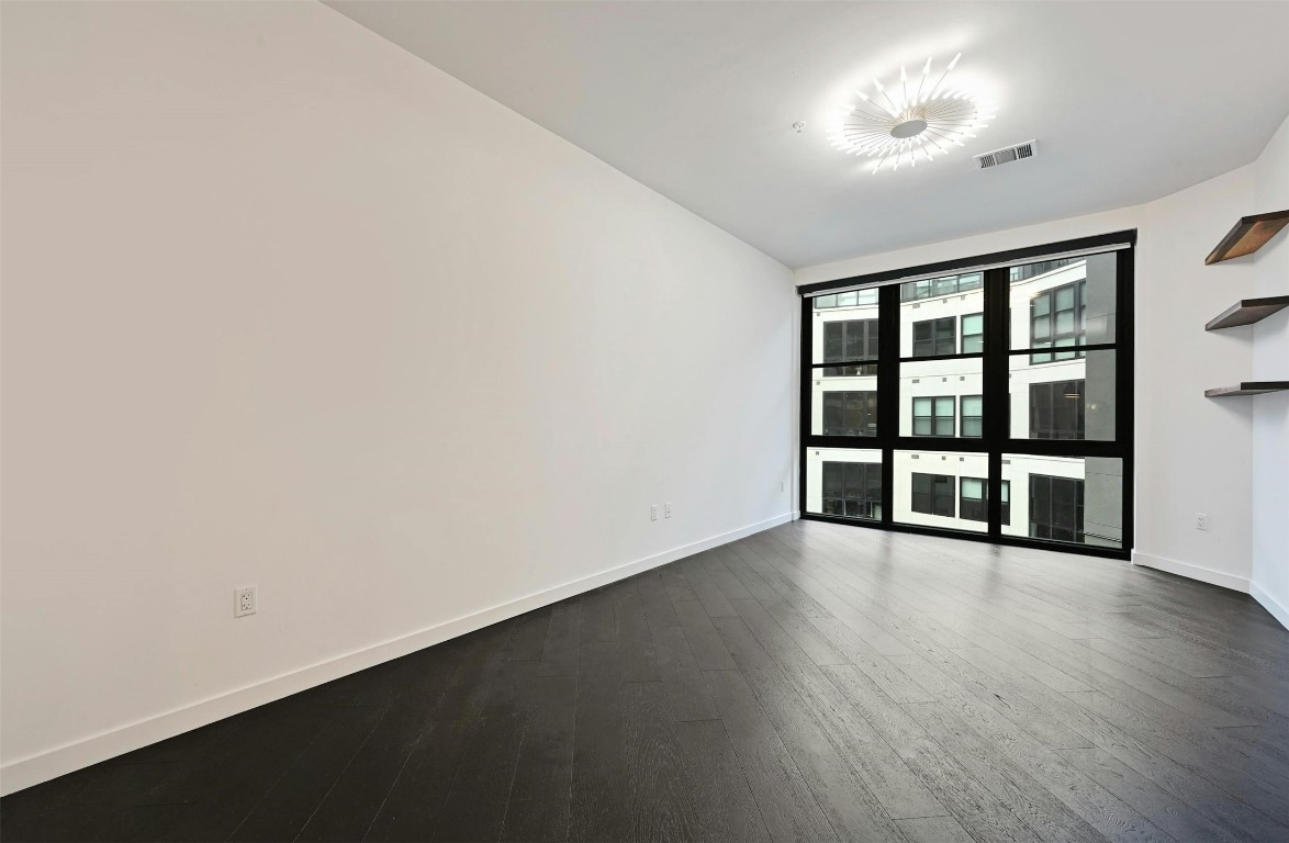 800 Embassy Drive, Unit 411 Austin, TX 78702 - Photo 16 of 40