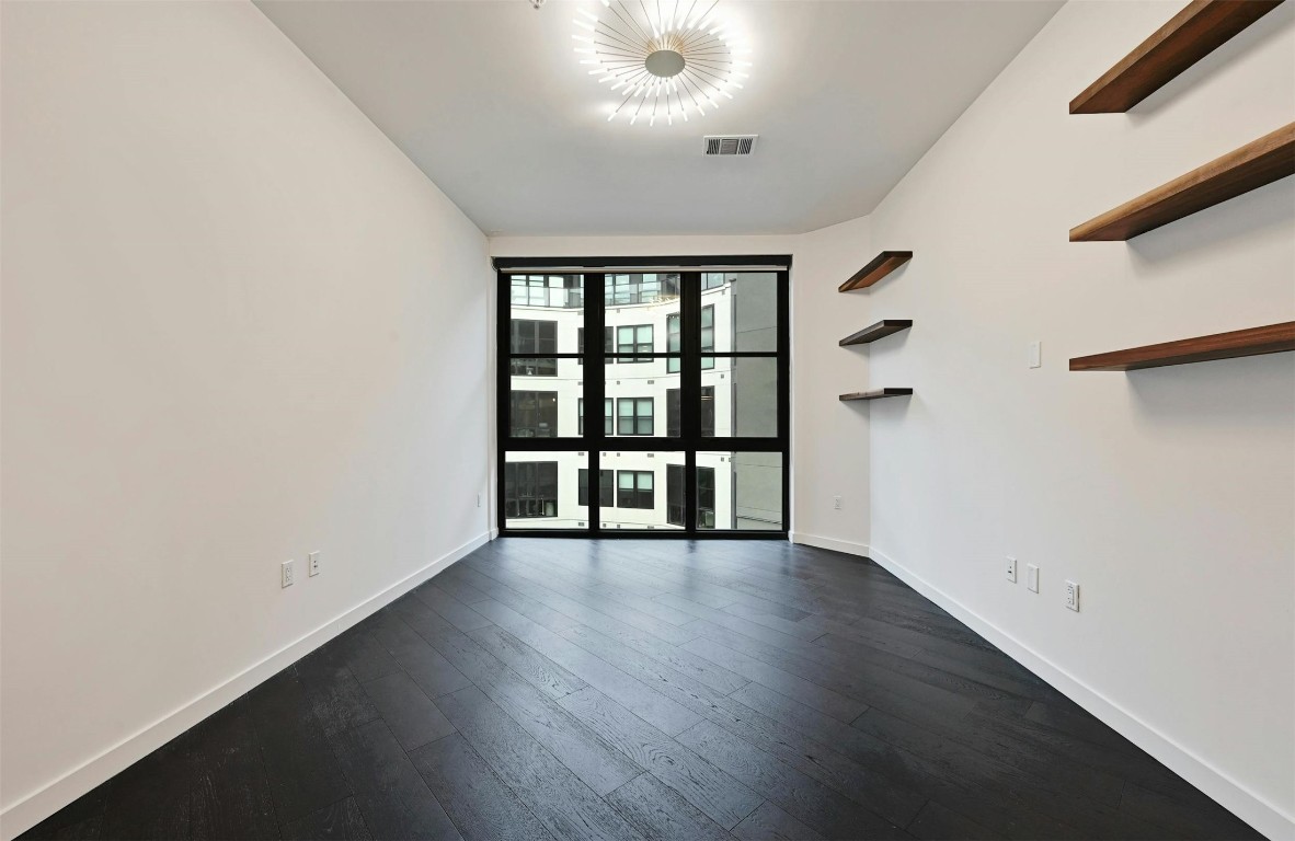 800 Embassy Drive, Unit 411 Austin, TX 78702 - Photo 17 of 40