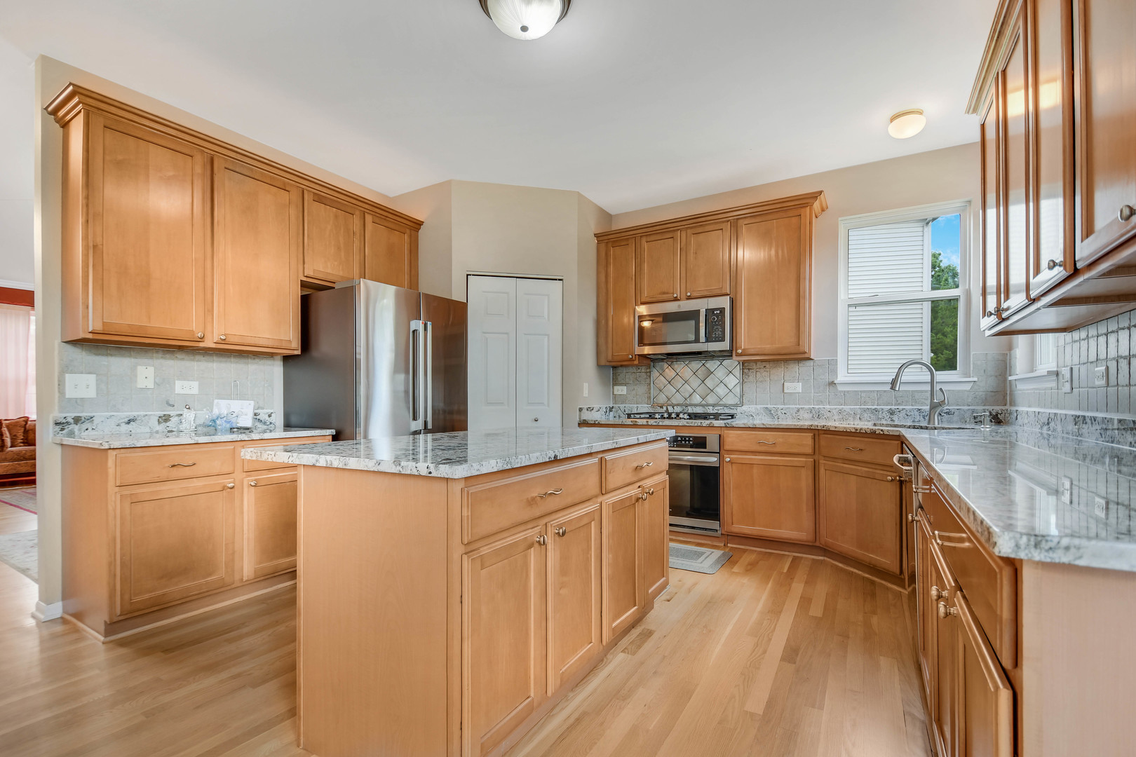 1640 Rose Lane Romeoville, IL 60446 - Photo 8 of 40