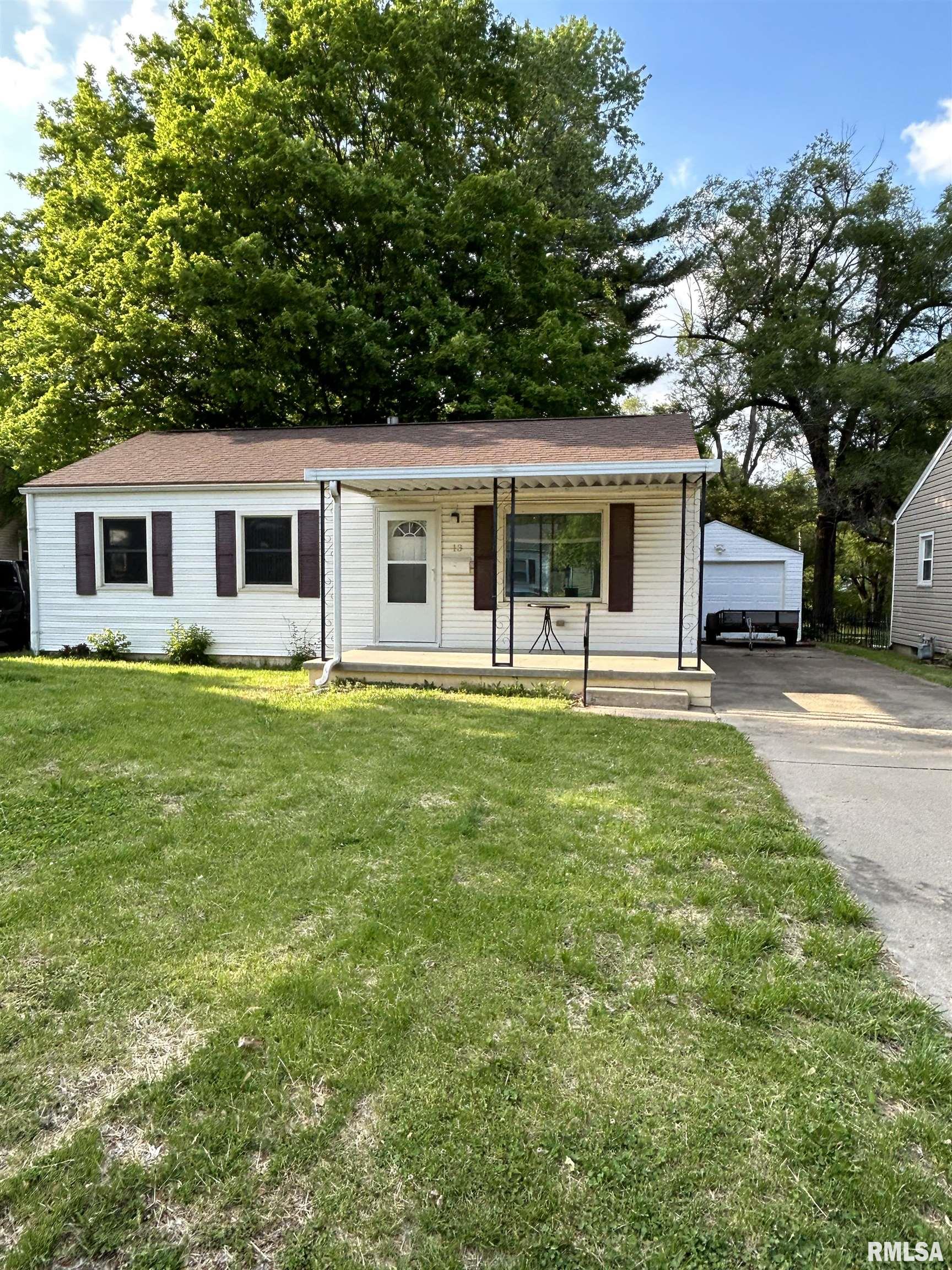 13 Gettysburg Drive Springfield, IL 62702 - Photo 2 of 13 Gallery Image 2