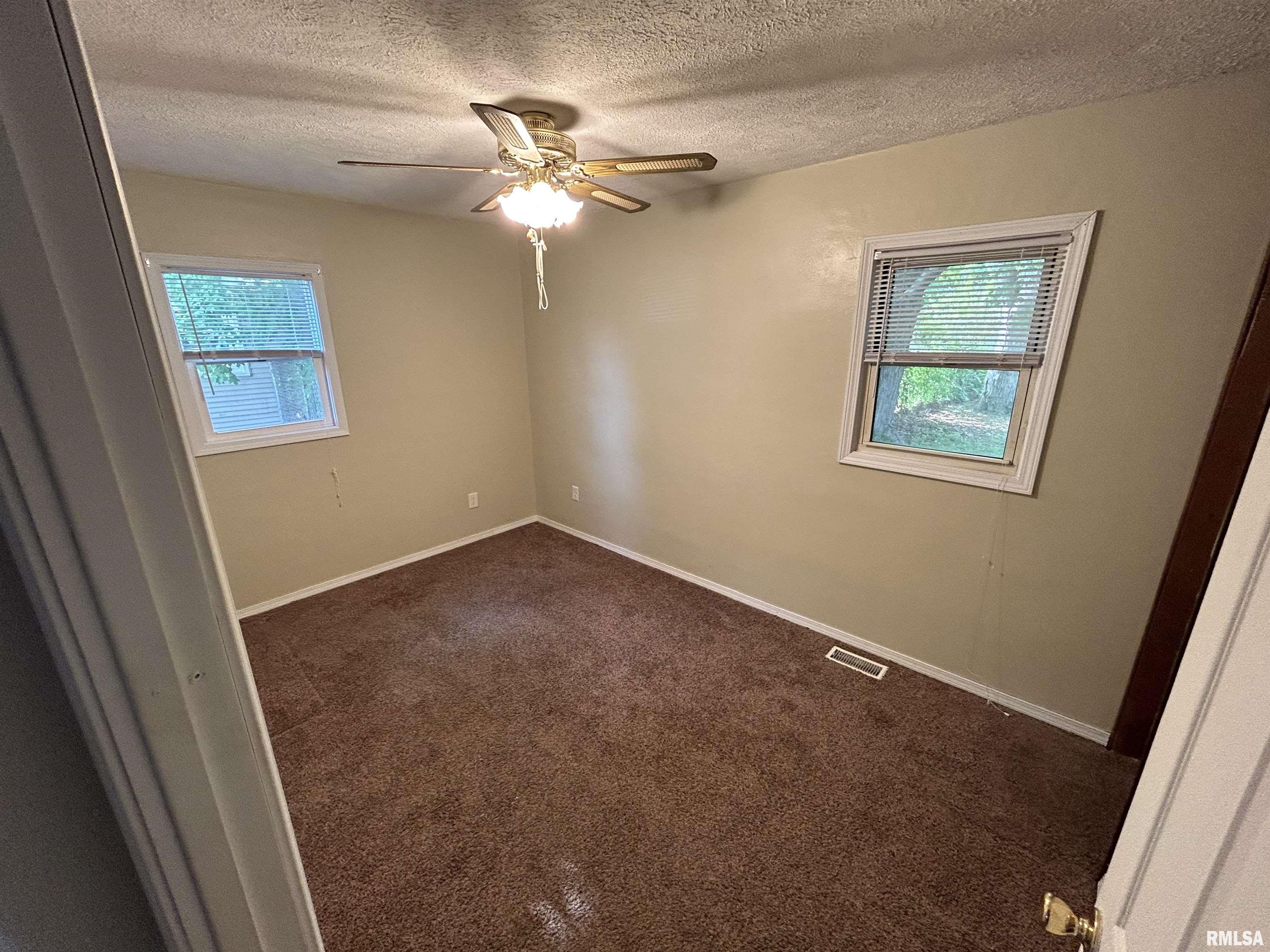 13 Gettysburg Drive Springfield, IL 62702 - Photo 10 of 13 Gallery Image 10