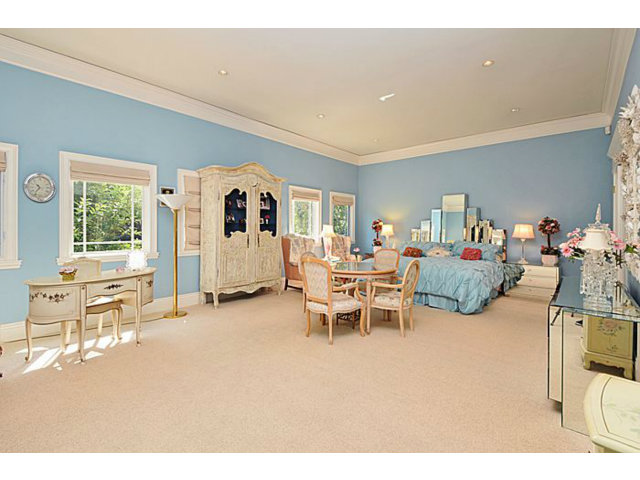 430 Fulton Road San Mateo, CA 94402 - Photo 16 of 25 a living room with furniture a dining table and a large window