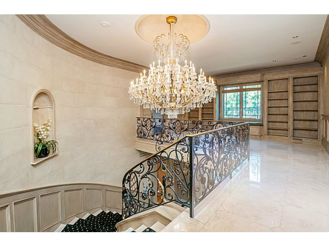 430 Fulton Road San Mateo, CA 94402 - Photo 7 of 25 a view of entryway