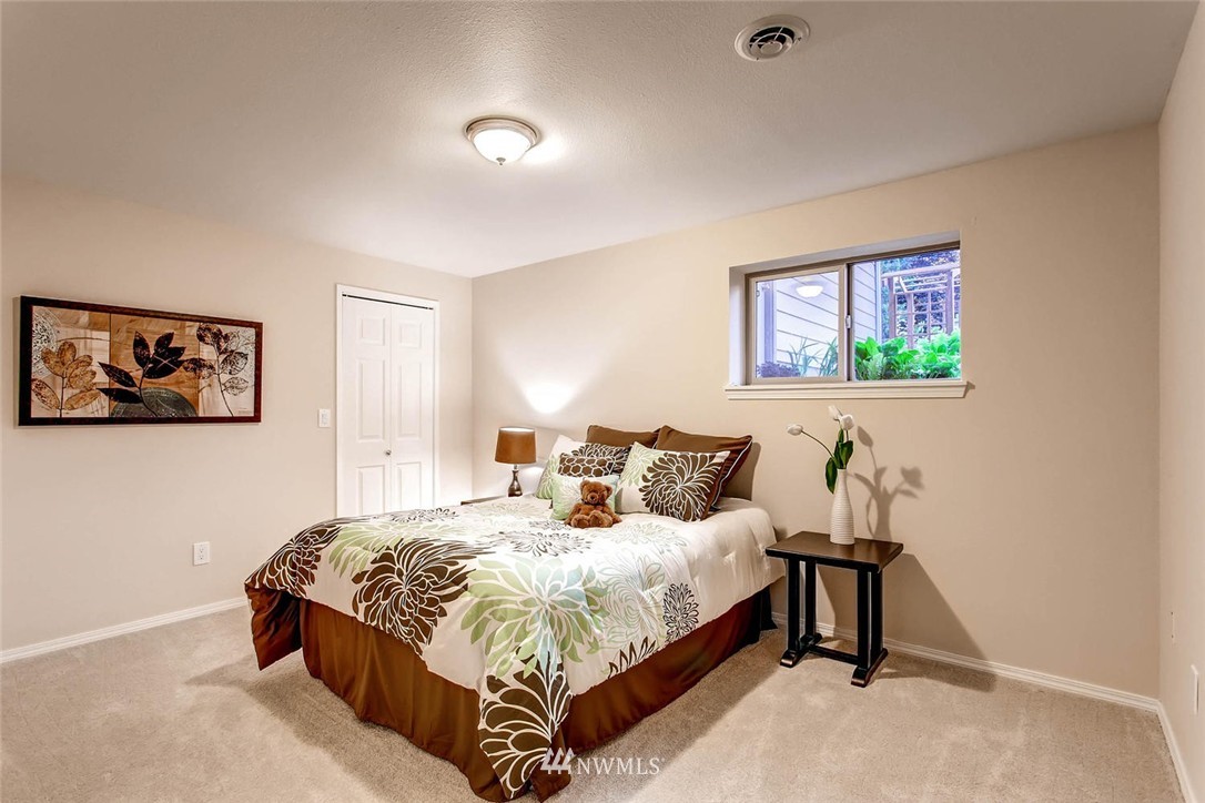 21412 191st Avenue Southeast Renton, WA 98058 - Photo 15 of 25 Gallery Image 15