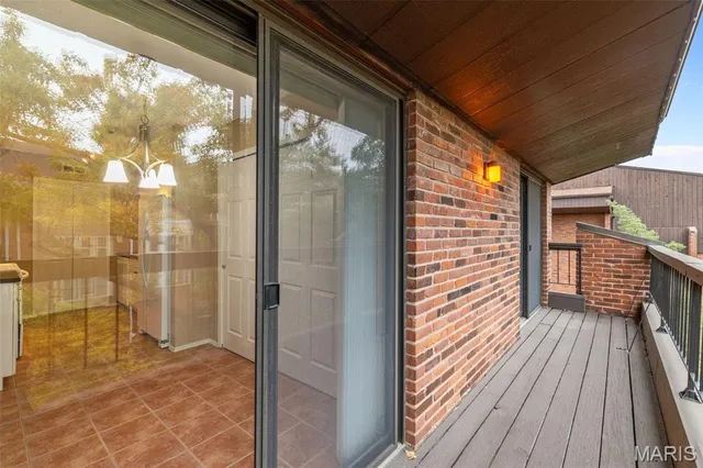 $269,900 | 539 Coeur De Royale Drive, Unit 408, Creve Coeur, MO 63141