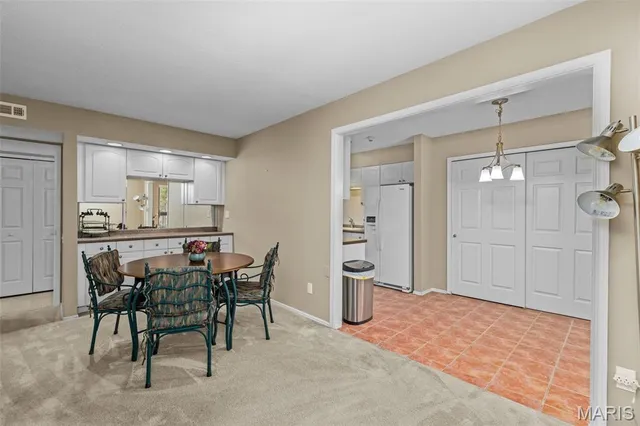 $269,900 | 539 Coeur De Royale Drive, Unit 408, Creve Coeur, MO 63141