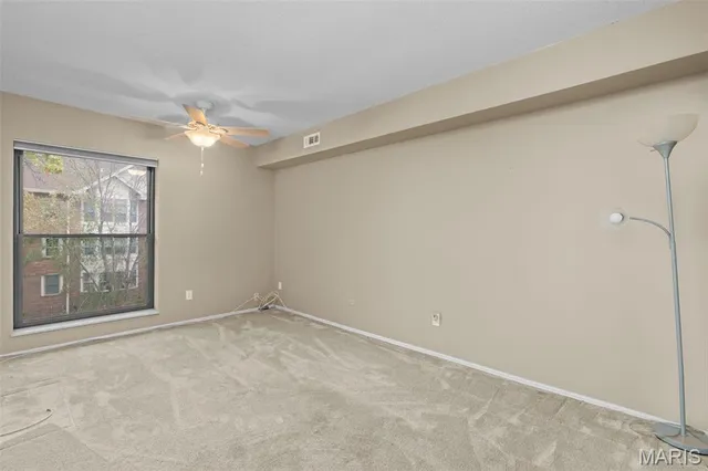 $269,900 | 539 Coeur De Royale Drive, Unit 408, Creve Coeur, MO 63141