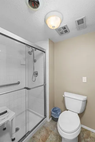 $269,900 | 539 Coeur De Royale Drive, Unit 408, Creve Coeur, MO 63141